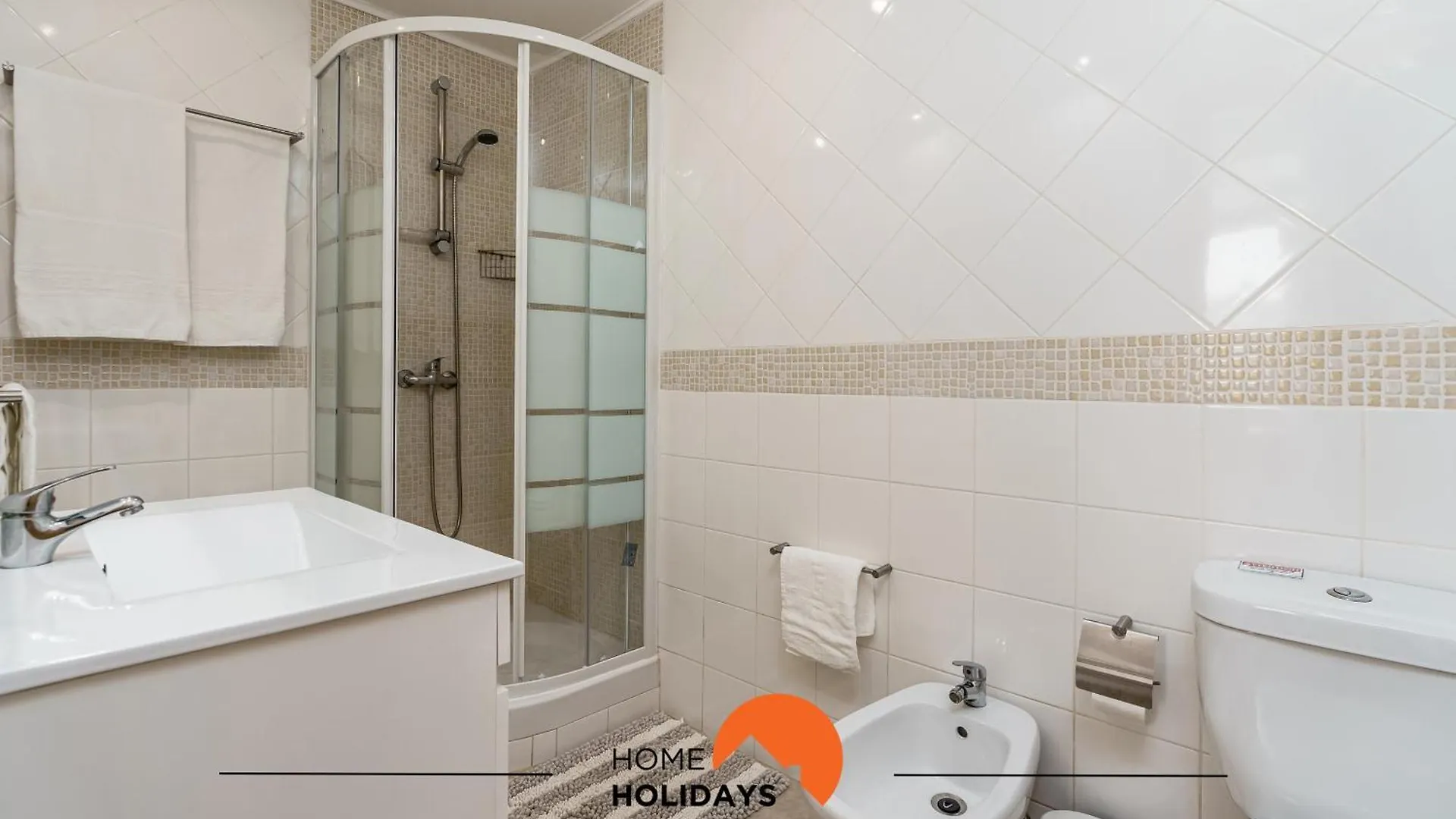 Holiday home #236 Texugueiras 148 By Home Holidays Ferreiras