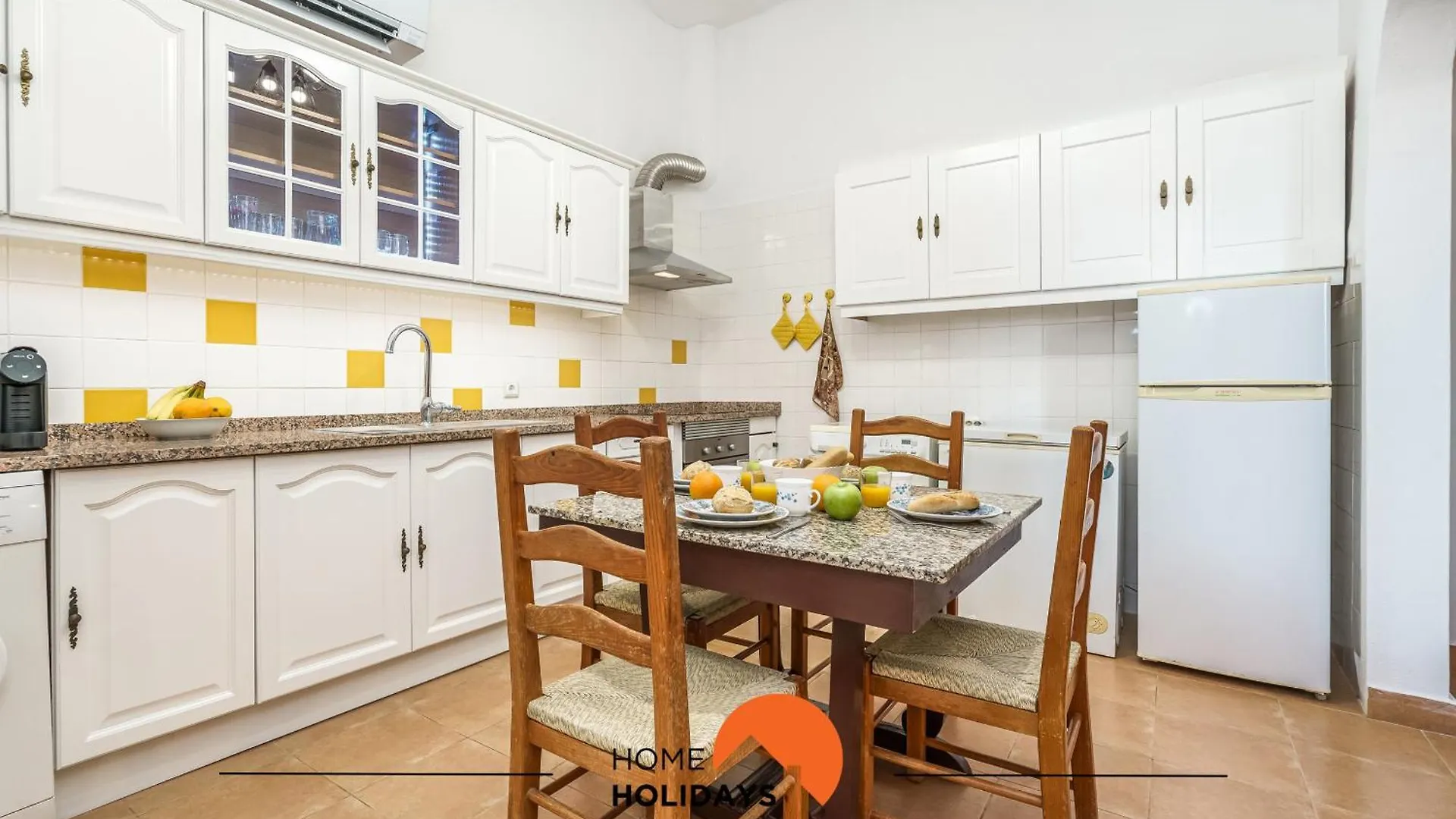 #236 Texugueiras 148 By Home Holidays Ferreiras 0*,  Portugal